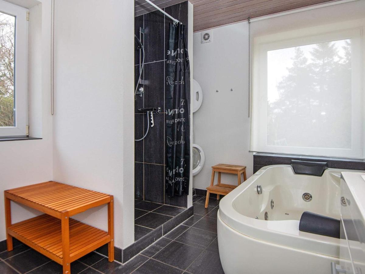 10 Person Holiday Home In R M Bolilmark Exteriör bild